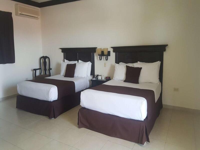 Hotel Go Inn Монклова Экстерьер фото